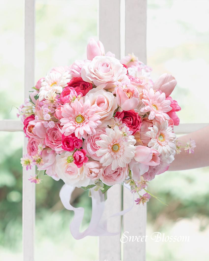 【オーダーメイド】ピンクグラデーションのクラッチブーケ＆ブートニア1枚目の画像