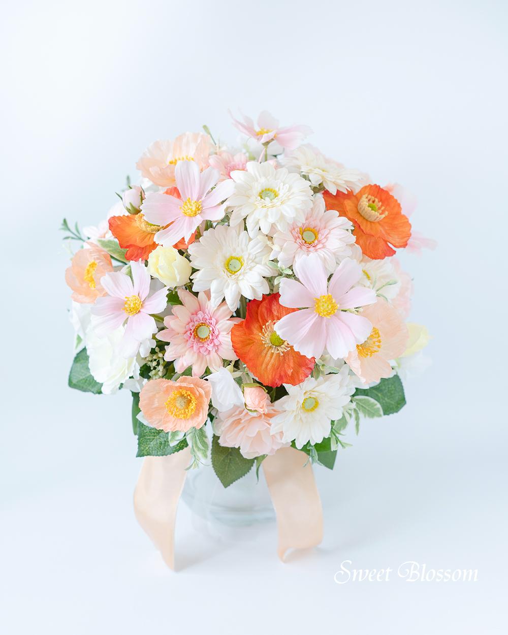 【オーダーメイド】ホワイトとピーチピンクのナチュラルブーケ&ブートニア1枚目の画像